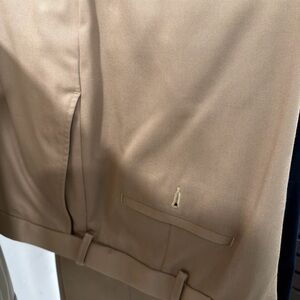 Men's Haggar Classic fit Premium No Iron Khaki